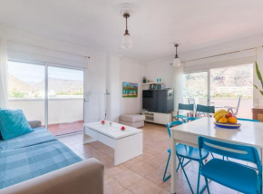 Big & Quiet Apartment Close To The Beach with Elevator